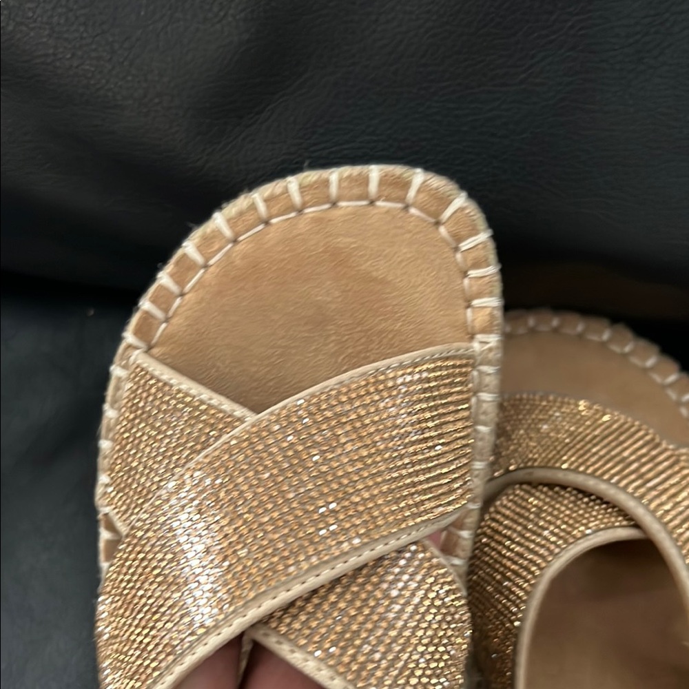 White Mountain Women's Sparkling Tan Slide Sandals - Picture 7 of 9